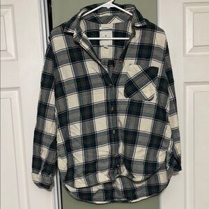 American Eagle Outfitters Women’s Button Down Plaid Shirt, Boyfriend Fit, Large